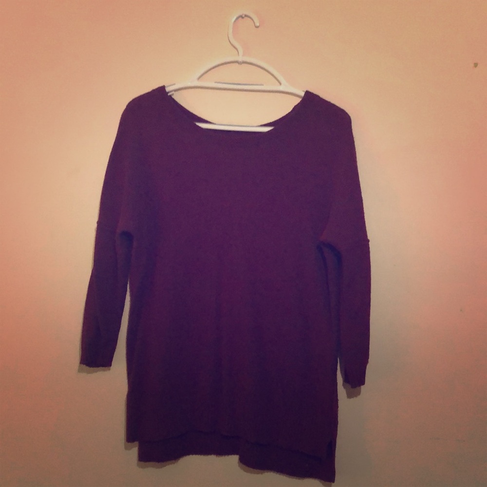 Maroon sweater